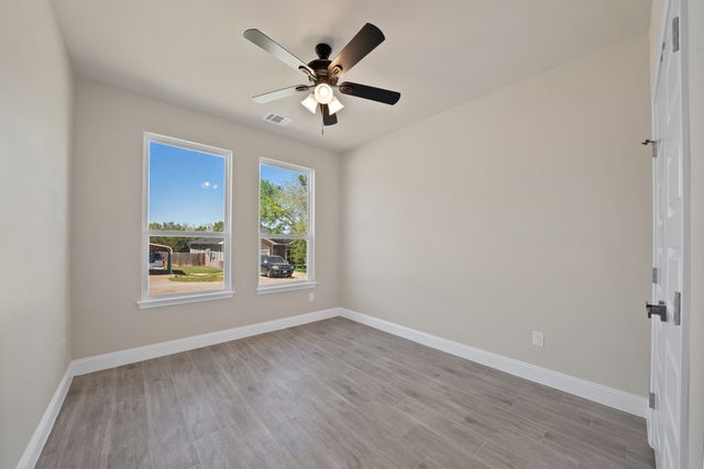 2513 Austin Court, Granbury, TX 76048