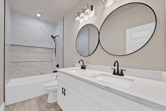 2513 Austin Court, Granbury, TX 76048