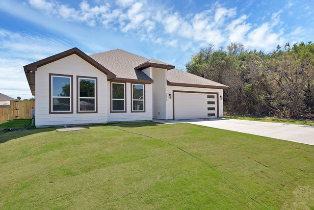 2513 Austin Court, Granbury, TX 76048