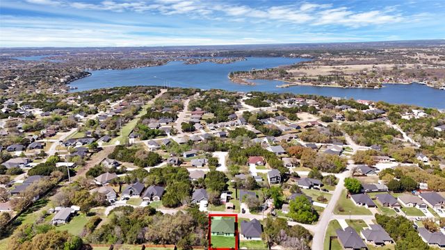 2513 Austin Court, Granbury, TX 76048