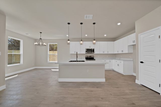 2513 Austin Court, Granbury, TX 76048