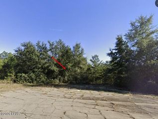 38 Malaluka Court, Chipley, FL 32428