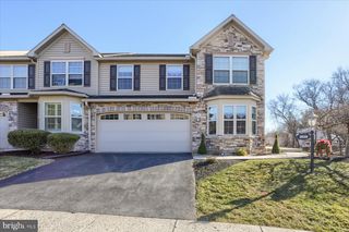 2639 AMANDA DR #32, Harrisburg, PA 17112
