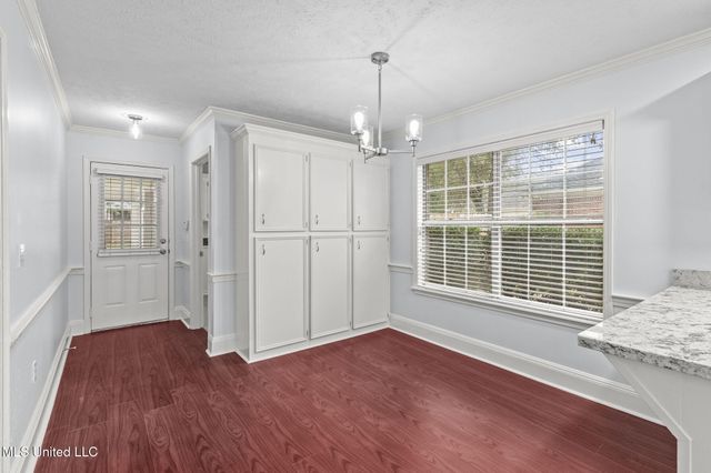 110 Oak Grove Drive, Brandon, MS 39047