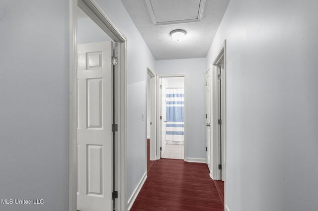 110 Oak Grove Drive, Brandon, MS 39047