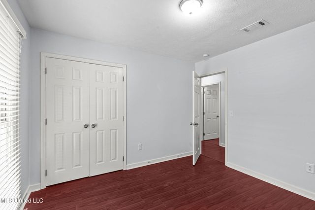 110 Oak Grove Drive, Brandon, MS 39047