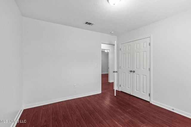 110 Oak Grove Drive, Brandon, MS 39047