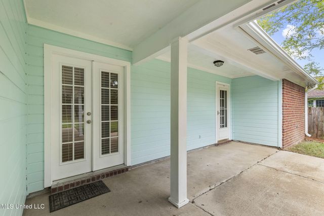 110 Oak Grove Drive, Brandon, MS 39047