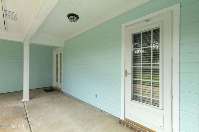 110 Oak Grove Drive, Brandon, MS 39047