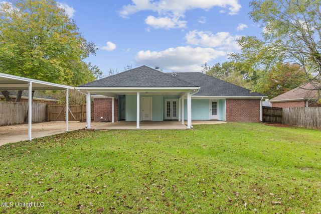 110 Oak Grove Drive, Brandon, MS 39047