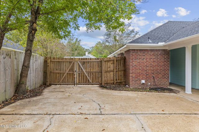 110 Oak Grove Drive, Brandon, MS 39047