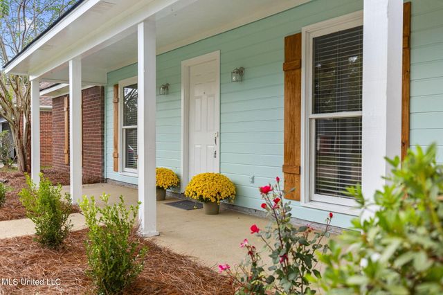 110 Oak Grove Drive, Brandon, MS 39047