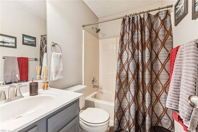 852 Masters TRL, Newport News, VA 23602