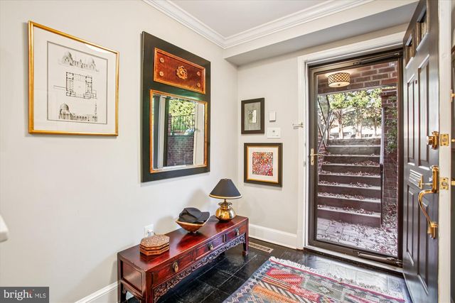 3293 SUTTON PL NW #C, Washington, DC 20016