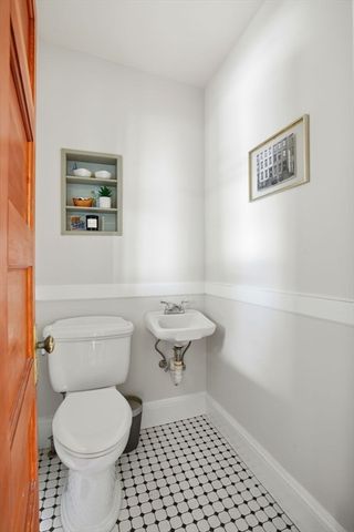 159 Broadway, Wakefield, MA 01880