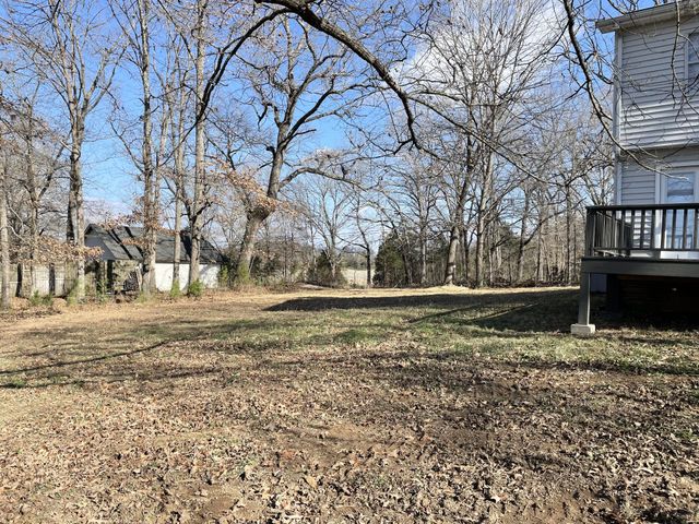 3060 Lylewood Rd, Woodlawn, TN 37191