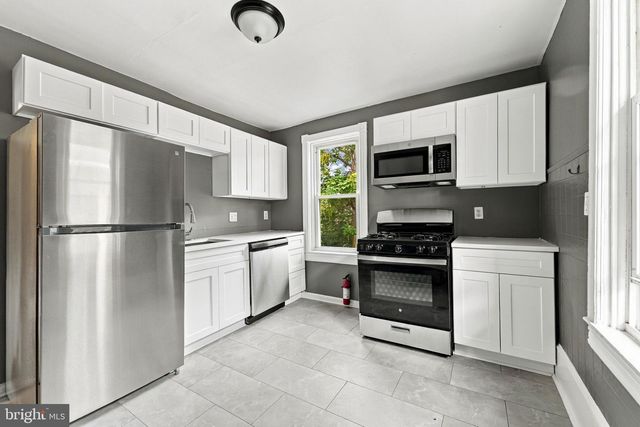313 S FAIRVIEW ST, Riverside, NJ 08075