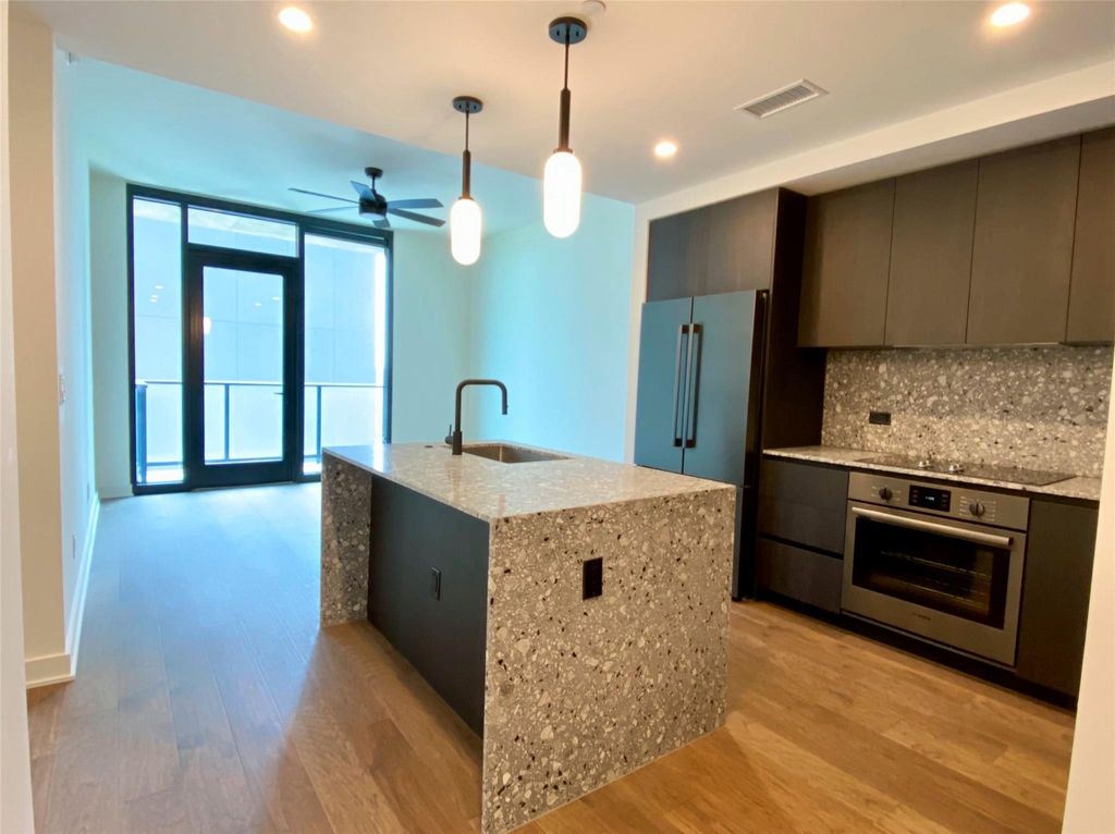 84 East Ave 1507, Austin, TX 78701
