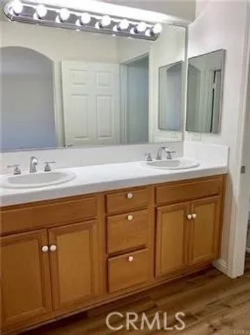 9315 Burnet Avenue 113, North Hills, CA 91343