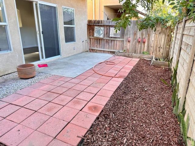 9315 Burnet Avenue 113, North Hills, CA 91343