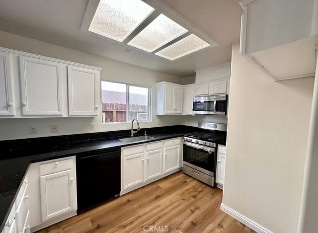 9315 Burnet Avenue 113, North Hills, CA 91343