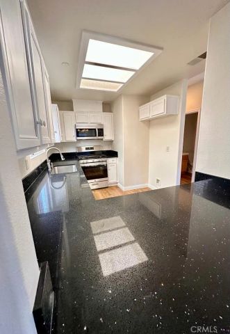 9315 Burnet Avenue 113, North Hills, CA 91343