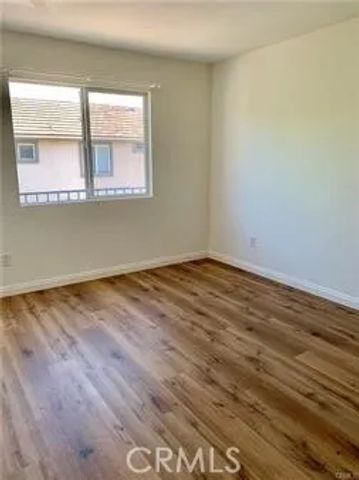 9315 Burnet Avenue 113, North Hills, CA 91343