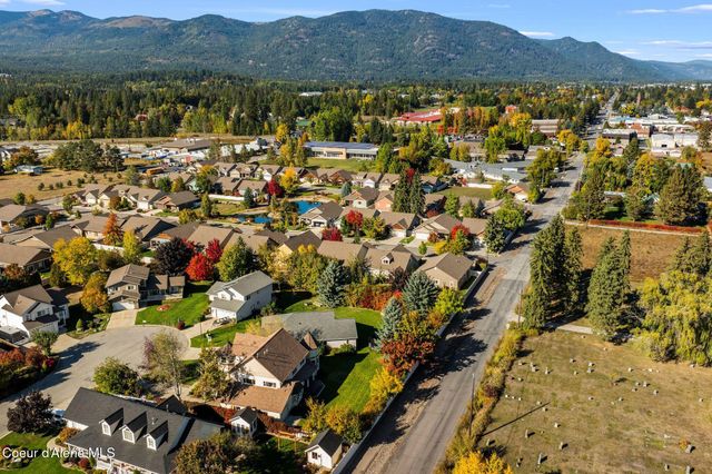 1406 J R CT, Sandpoint, ID 83864