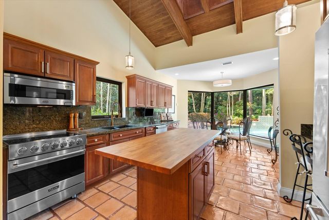 2498 NW 39th Street, Boca Raton, FL 33431