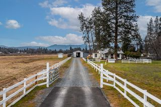 408 Oak Grove Road, Medford, OR 97501