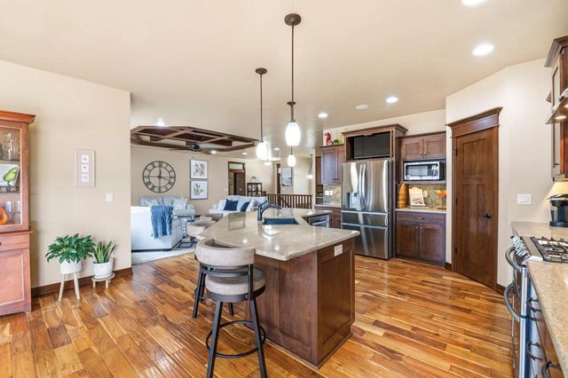 3383 HAWKEYE COURT, Suamico, WI 54313