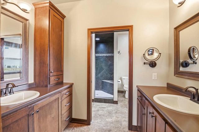 3383 HAWKEYE COURT, Suamico, WI 54313