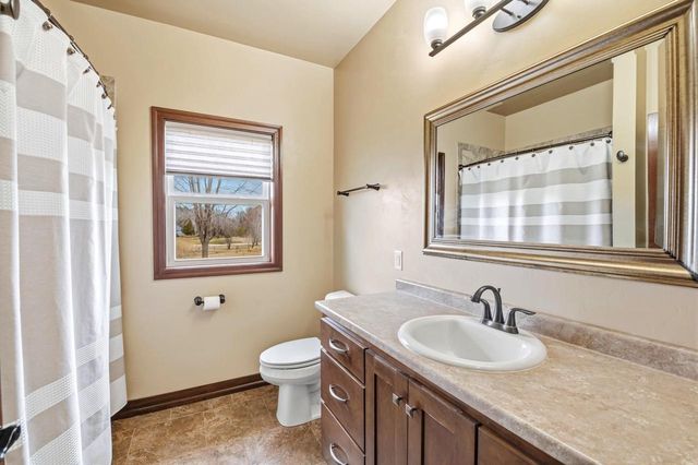 3383 HAWKEYE COURT, Suamico, WI 54313