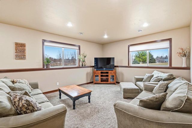 3383 HAWKEYE COURT, Suamico, WI 54313