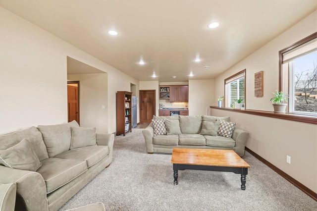 3383 HAWKEYE COURT, Suamico, WI 54313