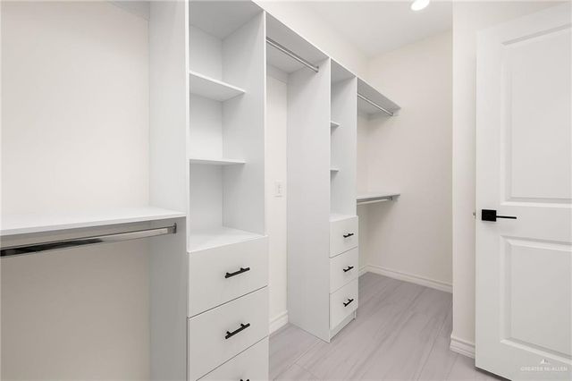 2728 E Bvlgari Drive, Edinburg, TX 78542