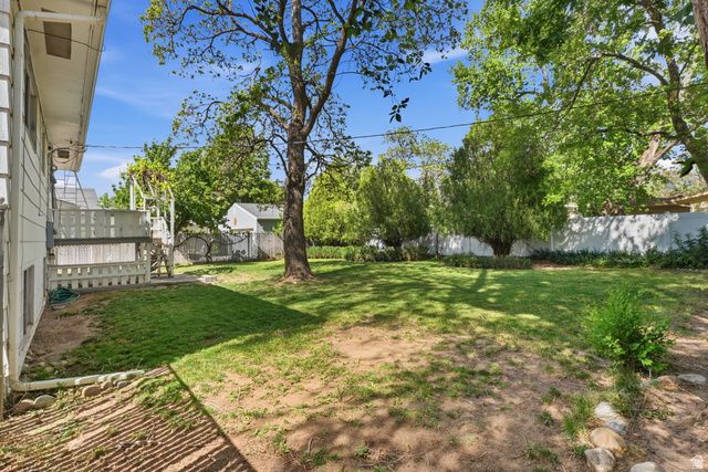 7059 S 1850 E, Cottonwood Heights, UT 84121