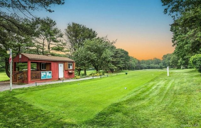 202 Birchwood Road, Medford, NY 11763