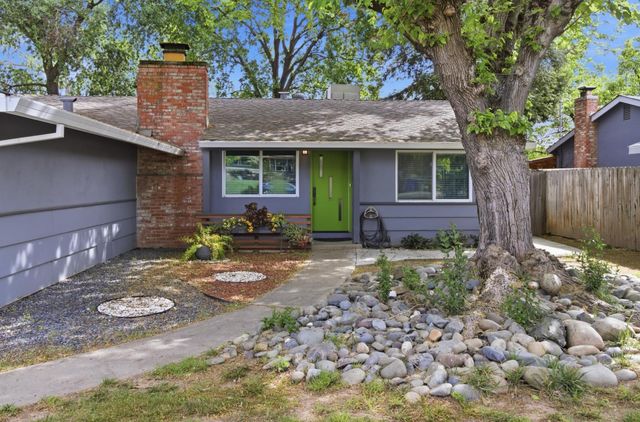 5262 E Flagstone Street, Carmichael, CA 95608