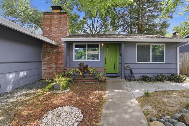 5262 E Flagstone Street, Carmichael, CA 95608