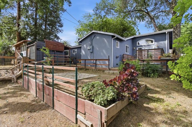 5262 E Flagstone Street, Carmichael, CA 95608