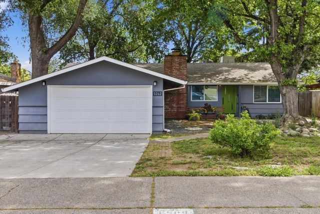 5262 E Flagstone Street, Carmichael, CA 95608