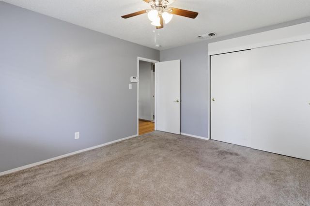 5262 E Flagstone Street, Carmichael, CA 95608