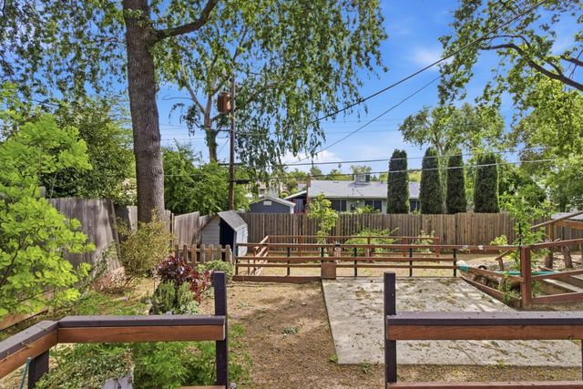 5262 E Flagstone Street, Carmichael, CA 95608