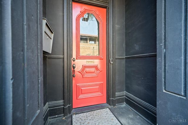 909 Dayton Street, Cincinnati, OH 45214