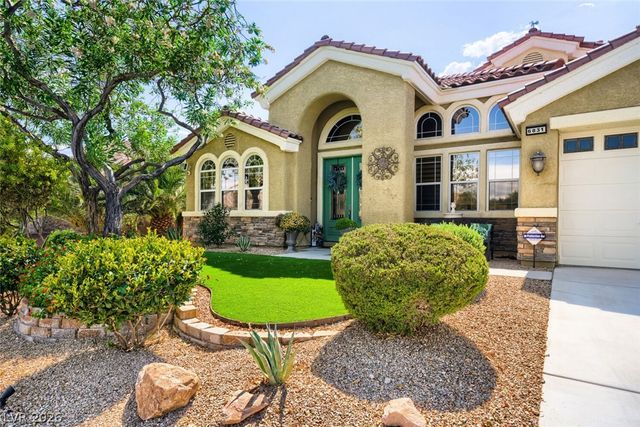 6831 Rose River Falls Street, Las Vegas, NV 89131