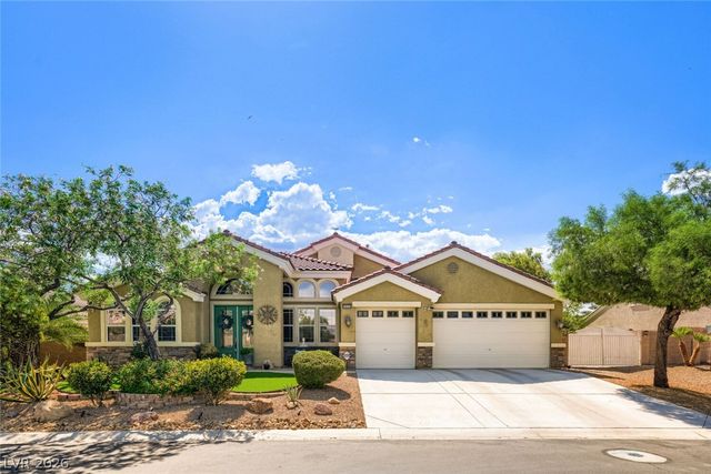 6831 Rose River Falls Street, Las Vegas, NV 89131