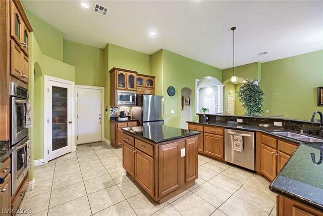 6831 Rose River Falls Street, Las Vegas, NV 89131