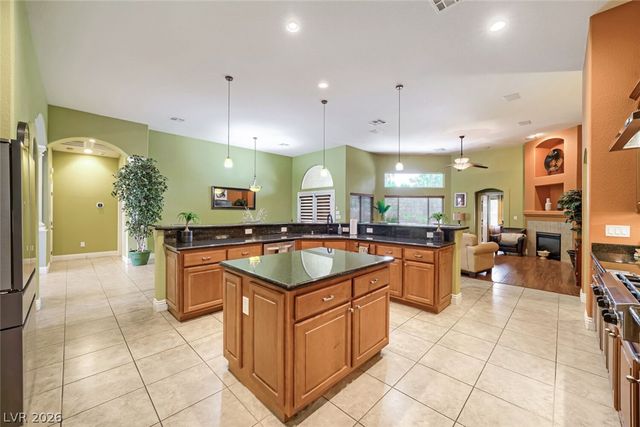 6831 Rose River Falls Street, Las Vegas, NV 89131