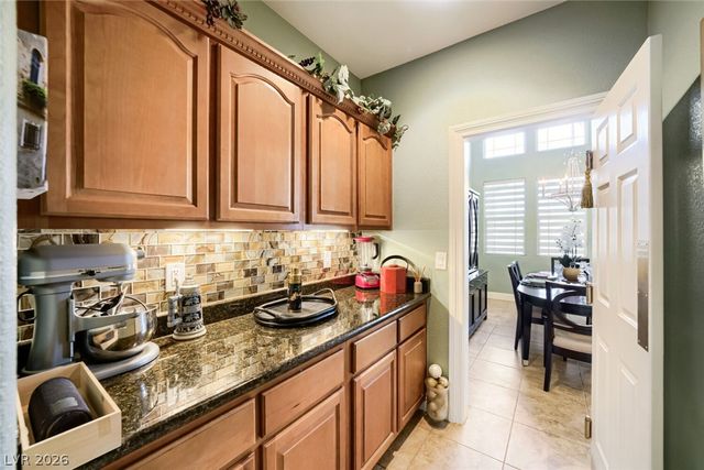 6831 Rose River Falls Street, Las Vegas, NV 89131